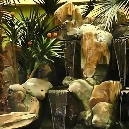 V3 Hotel Surabaya Dış mekan fotoğraf
